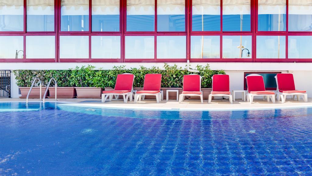 Hotel Manila ليدو دي يسولو المظهر الخارجي الصورة