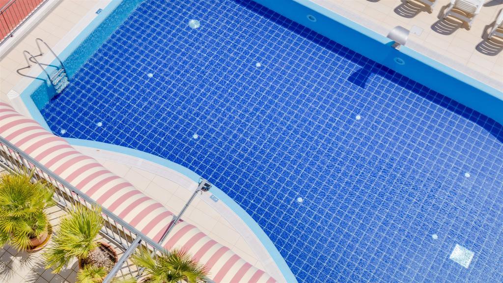 Hotel Manila ليدو دي يسولو المظهر الخارجي الصورة
