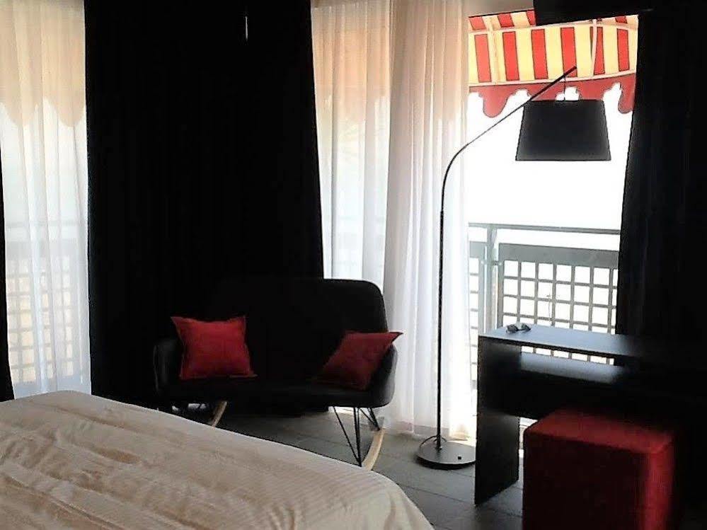 Hotel Manila ليدو دي يسولو المظهر الخارجي الصورة